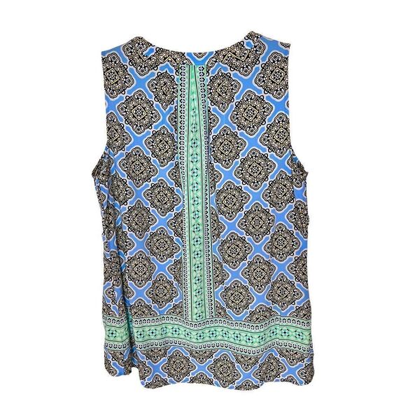 Crown & Ivy Women’s Blue White Trellis Summer Tank Sleeveless Blouse Size Medium - Picture 2 of 6